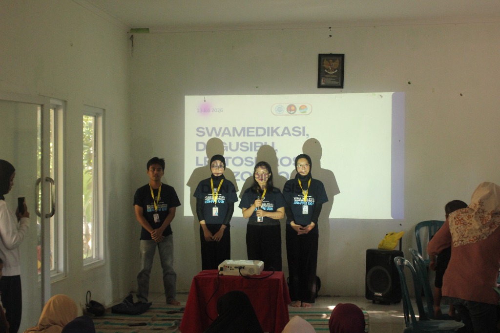 Kegiatan Edukasi DAGUSIBU dan Swamedikasi oleh KKN-PPM UGM 2026